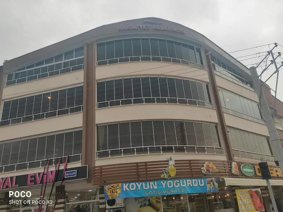 Ticari cephe doğrama